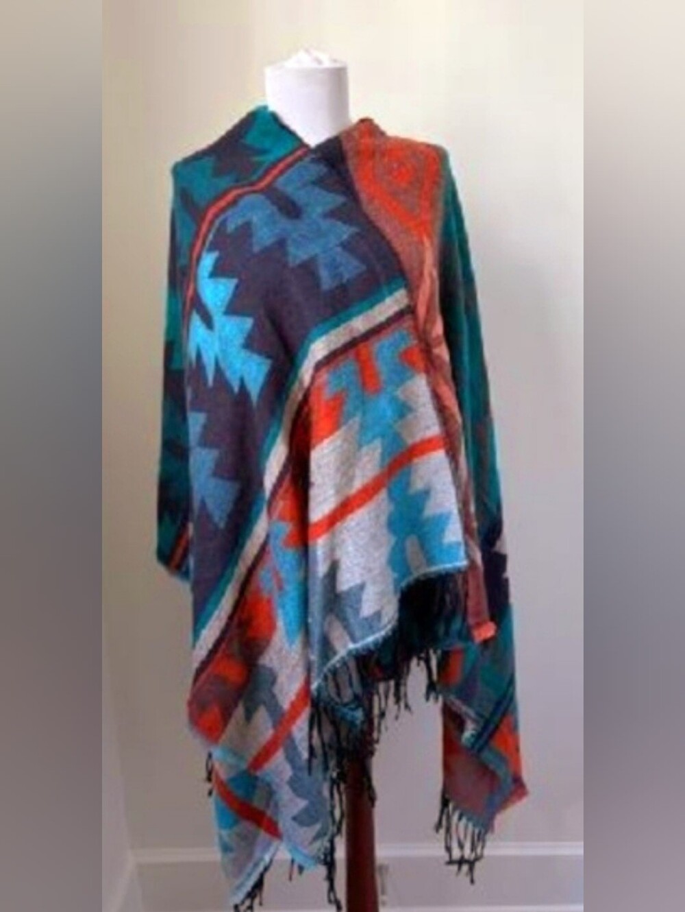 Urban Coco Geometric Poncho